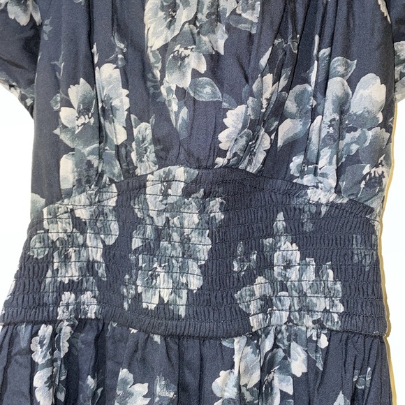 Lovely hollister dress - Picture 5 of 11